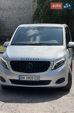 Мінівен Mercedes-Benz V-Class 2016 в 