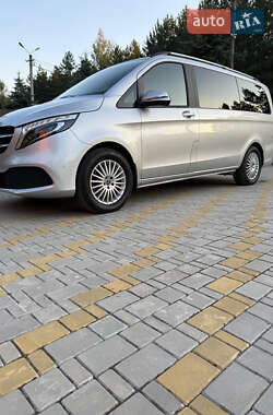 Минивэн Mercedes-Benz V-Class 2020 в Киеве