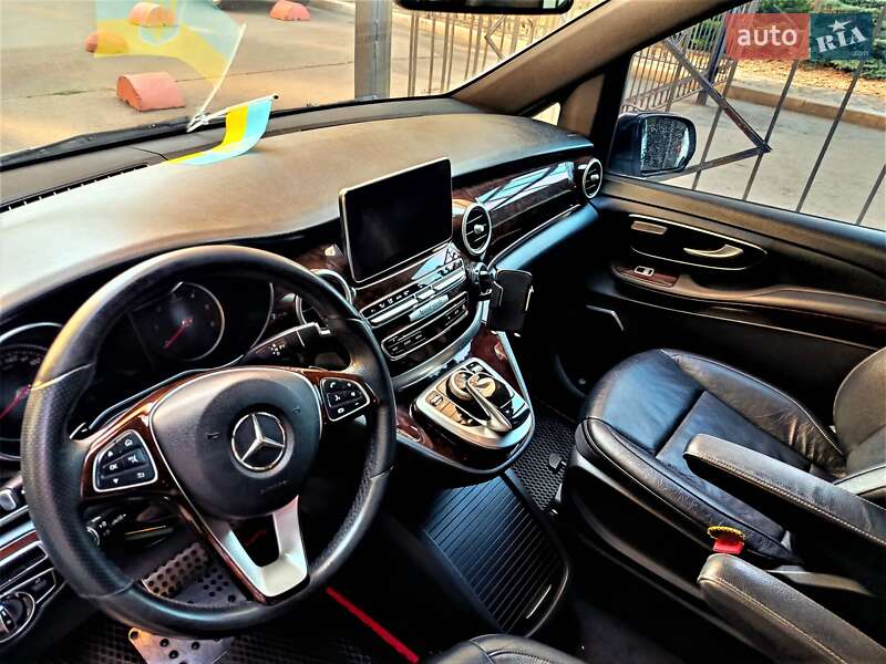 Мінівен Mercedes-Benz V-Class 2015 в Одесі