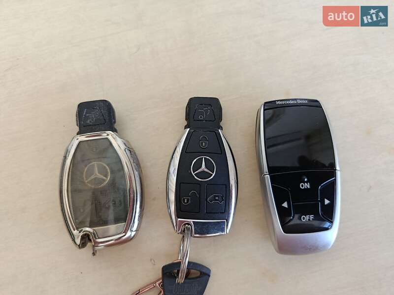 Мінівен Mercedes-Benz V-Class 2015 в Одесі