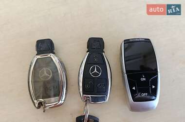 Минивэн Mercedes-Benz V-Class 2015 в 