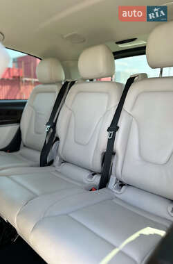 Минивэн Mercedes-Benz V-Class 2016 в 