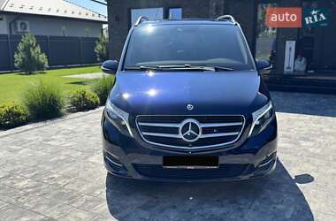 Минивэн Mercedes-Benz V-Class 2016 в 