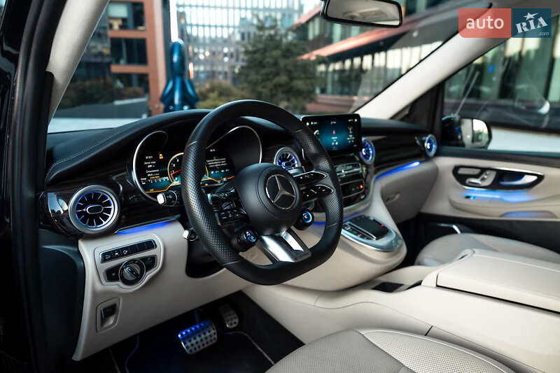 Мінівен Mercedes-Benz V-Class 2020 в Києві