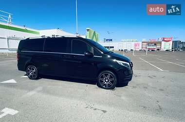 Минивэн Mercedes-Benz V-Class 2017 в 