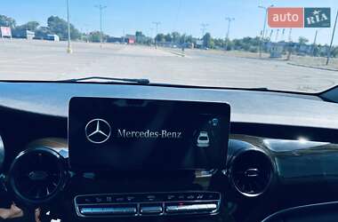 Минивэн Mercedes-Benz V-Class 2017 в 