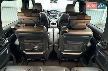 Минивэн Mercedes-Benz V-Class 2022 в  фото 13 Минивэн Mercedes-Benz V-Class 2022 в