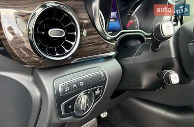 Минивэн Mercedes-Benz V-Class 2022 в  фото 29 Минивэн Mercedes-Benz V-Class 2022 в