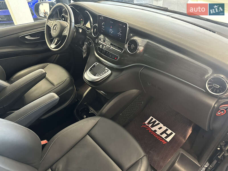 Минивэн Mercedes-Benz V-Class 2023 в Киеве фото 12 Минивэн Mercedes-Benz V-Class 2023 в Киеве