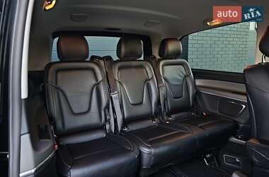 Минивэн Mercedes-Benz V-Class 2015 в 