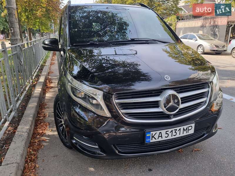 Минивэн Mercedes-Benz V-Class 2018 в 