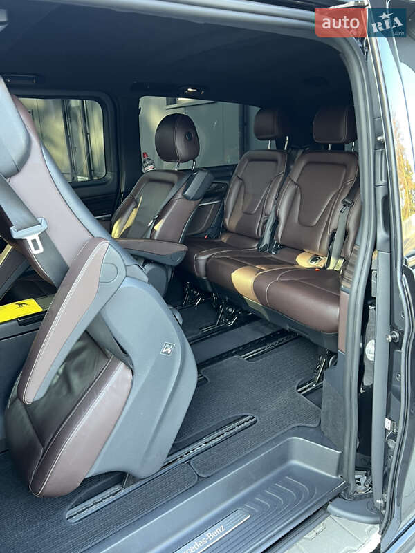 Минивэн Mercedes-Benz V-Class 2015 в Киеве