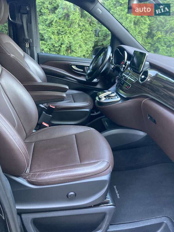Мінівен Mercedes-Benz V-Class 2016 в Києві