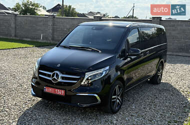 Минивэн Mercedes-Benz V-Class 2022 в 