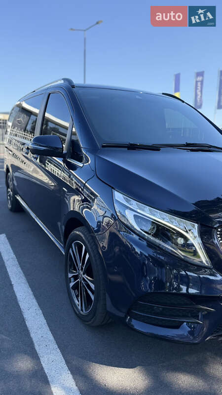 Минивэн Mercedes-Benz V-Class 2017 в Днепре фото 16 Минивэн Mercedes-Benz V-Class 2017 в Днепре