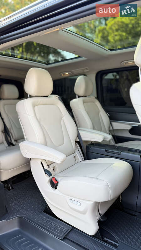 Минивэн Mercedes-Benz V-Class 2017 в Днепре фото 56 Минивэн Mercedes-Benz V-Class 2017 в Днепре