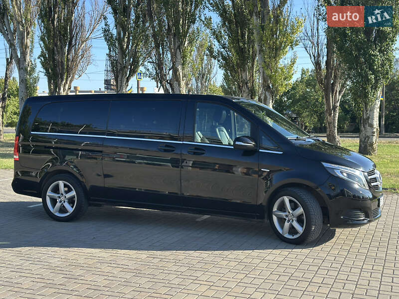 Минивэн Mercedes-Benz V-Class 2015 в Херсоне
