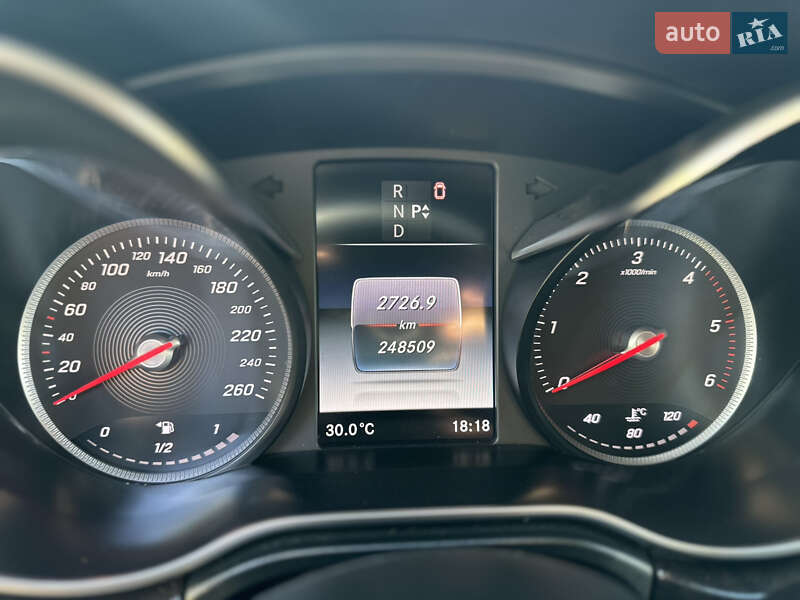 Минивэн Mercedes-Benz V-Class 2015 в Херсоне