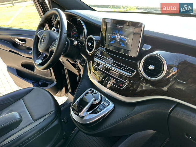 Минивэн Mercedes-Benz V-Class 2015 в Херсоне