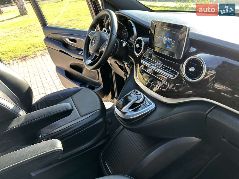 Минивэн Mercedes-Benz V-Class 2015 в Херсоне