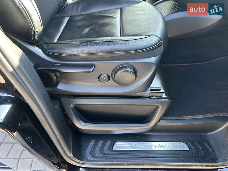 Минивэн Mercedes-Benz V-Class 2015 в Херсоне