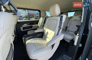 Минивэн Mercedes-Benz V-Class 2018 в 