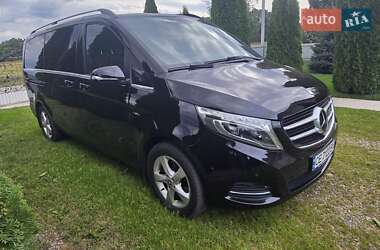 Минивэн Mercedes-Benz V-Class 2015 в 