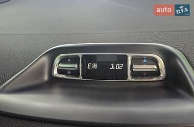 Минивэн Mercedes-Benz V-Class 2015 в 