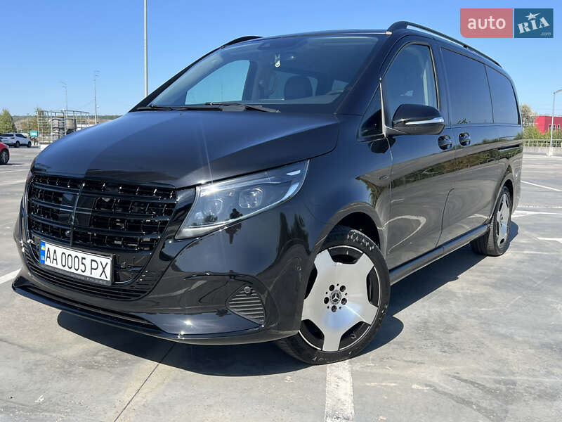Мінівен Mercedes-Benz V-Class 2016 в Києві