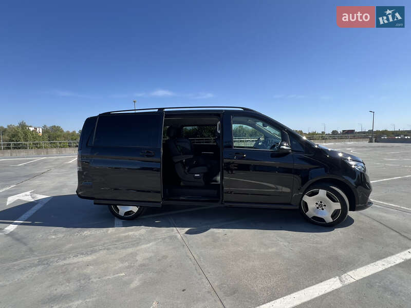 Мінівен Mercedes-Benz V-Class 2016 в Києві