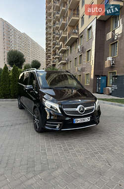 Минивэн Mercedes-Benz V-Class 2017 в 