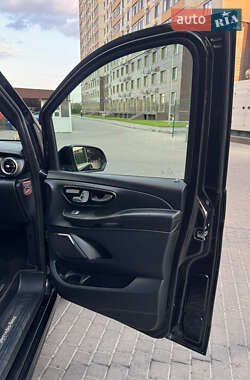 Минивэн Mercedes-Benz V-Class 2017 в 