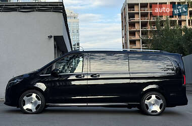 Минивэн Mercedes-Benz V-Class 2025 в 