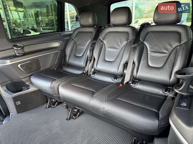 Минивэн Mercedes-Benz V-Class 2021 в Киеве