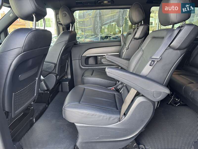 Минивэн Mercedes-Benz V-Class 2021 в Киеве