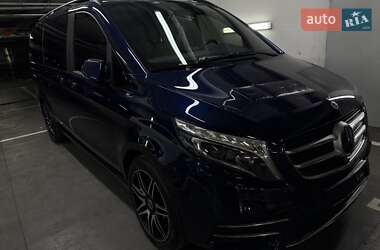 Минивэн Mercedes-Benz V-Class 2019 в 