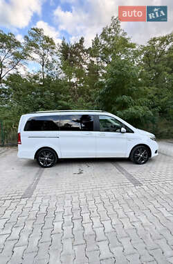 Мінівен Mercedes-Benz V-Class 2016 в  фото 11 Мінівен Mercedes-Benz V-Class 2016 в