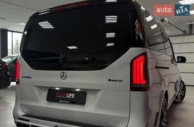 Минивэн Mercedes-Benz V-Class 2015 в 