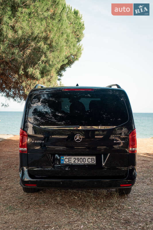 Минивэн Mercedes-Benz V-Class 2017 в Черновцах