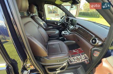 Минивэн Mercedes-Benz V-Class 2016 в 