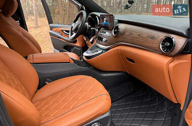 Мінівен Mercedes-Benz V-Class 2021 в 