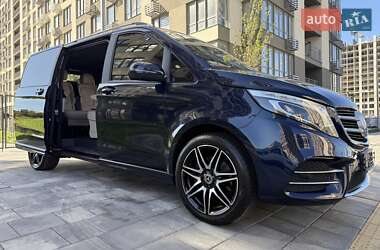 Минивэн Mercedes-Benz V-Class 2019 в 