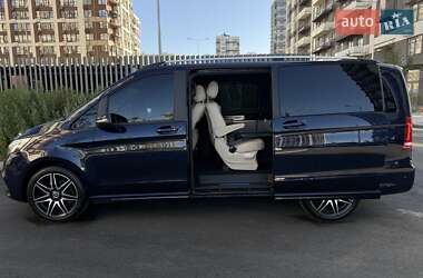 Минивэн Mercedes-Benz V-Class 2019 в 
