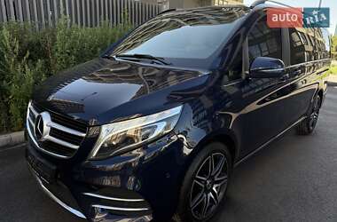 Минивэн Mercedes-Benz V-Class 2019 в 