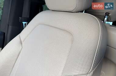 Минивэн Mercedes-Benz V-Class 2019 в 