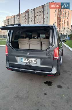 Минивэн Mercedes-Benz V-Class 2014 в 