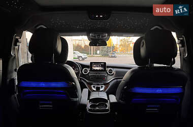 Минивэн Mercedes-Benz V-Class 2016 в 
