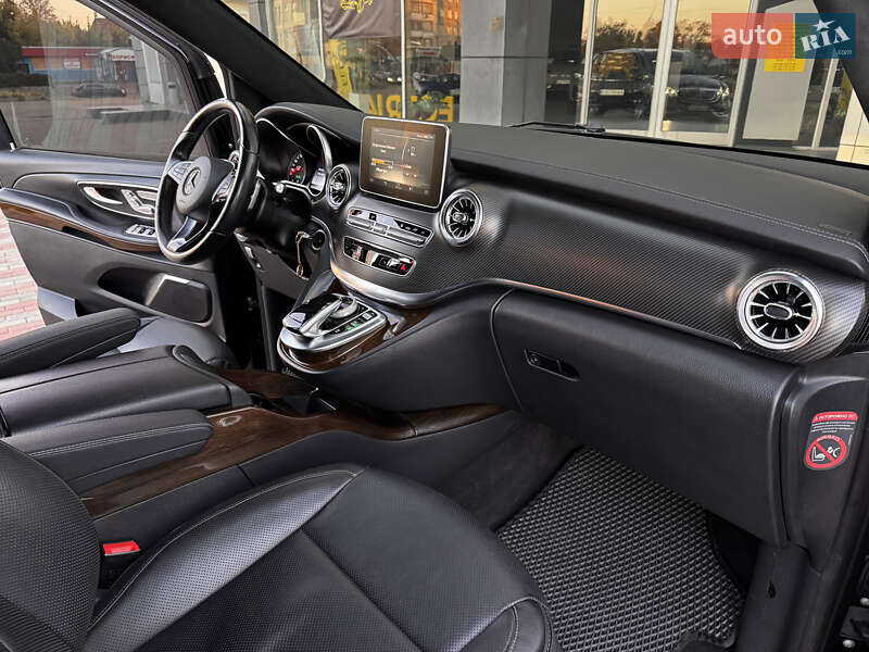 Мінівен Mercedes-Benz V-Class 2016 в Харкові фото 25 Мінівен Mercedes-Benz V-Class 2016 в Харкові