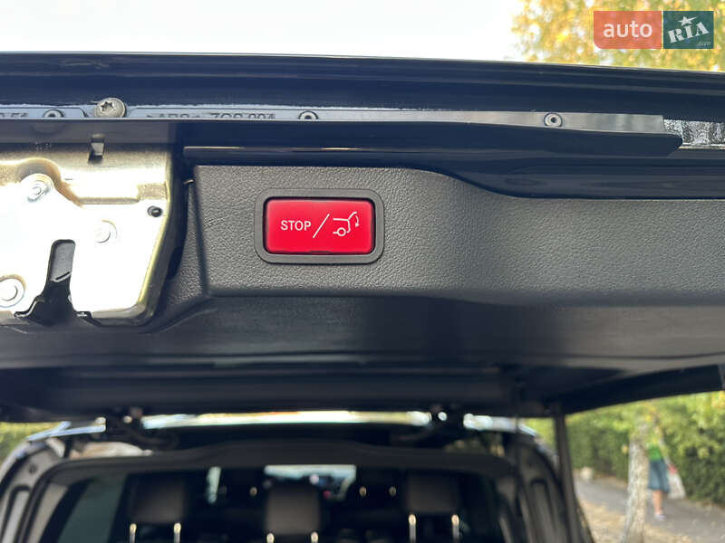 Минивэн Mercedes-Benz V-Class 2023 в Одессе