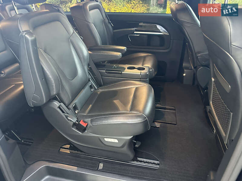 Минивэн Mercedes-Benz V-Class 2023 в Одессе